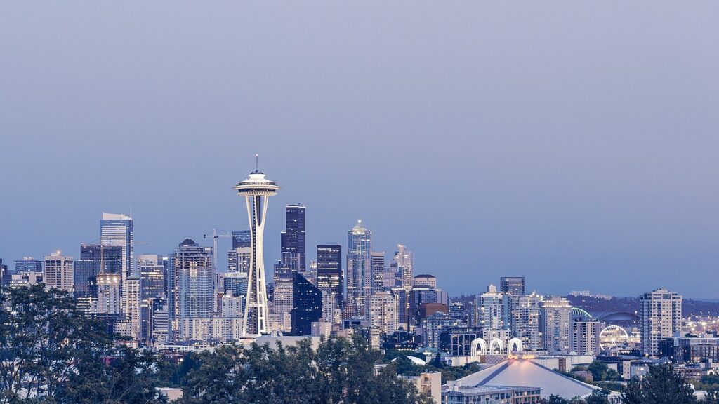The Seattle skyline and Space Needle under an overcast sky